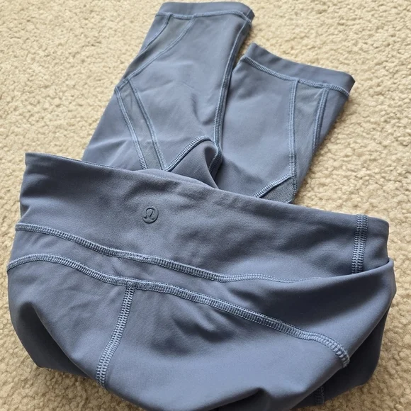 Lululemon Cool To Street CropBlue Denim / Banana Leaf Blush Quartz Size 2 - Picture 16 of 16